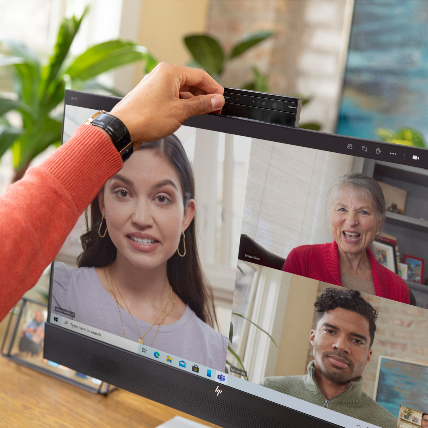 Monitor HP E24mv G4 FHD 24" FHD,VGA,HDMI,DP,USB,Camara Web (169L0AA)